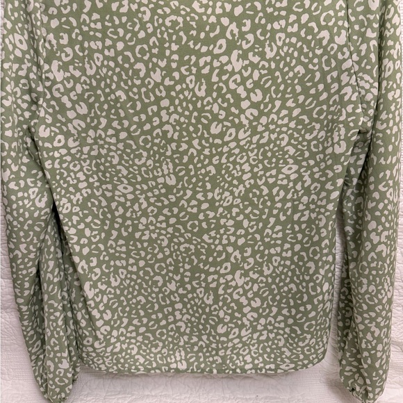 SHEIN Olive Leopard Print Long Sleeve Top - Picture 6 of 6